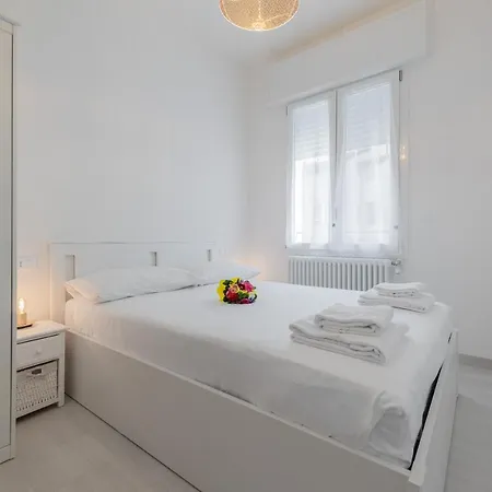 Realkasa Center Flat アパート ボローニャ